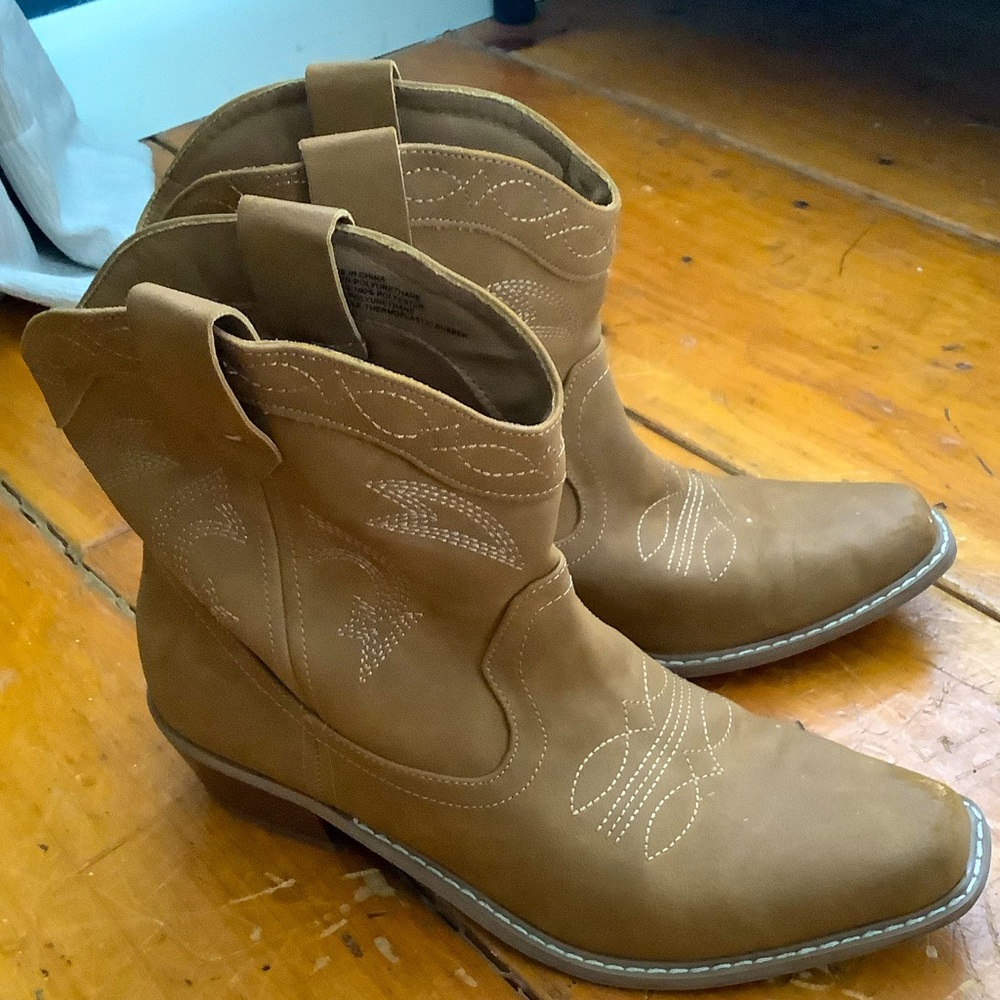 American Eagle Cowboy Booties